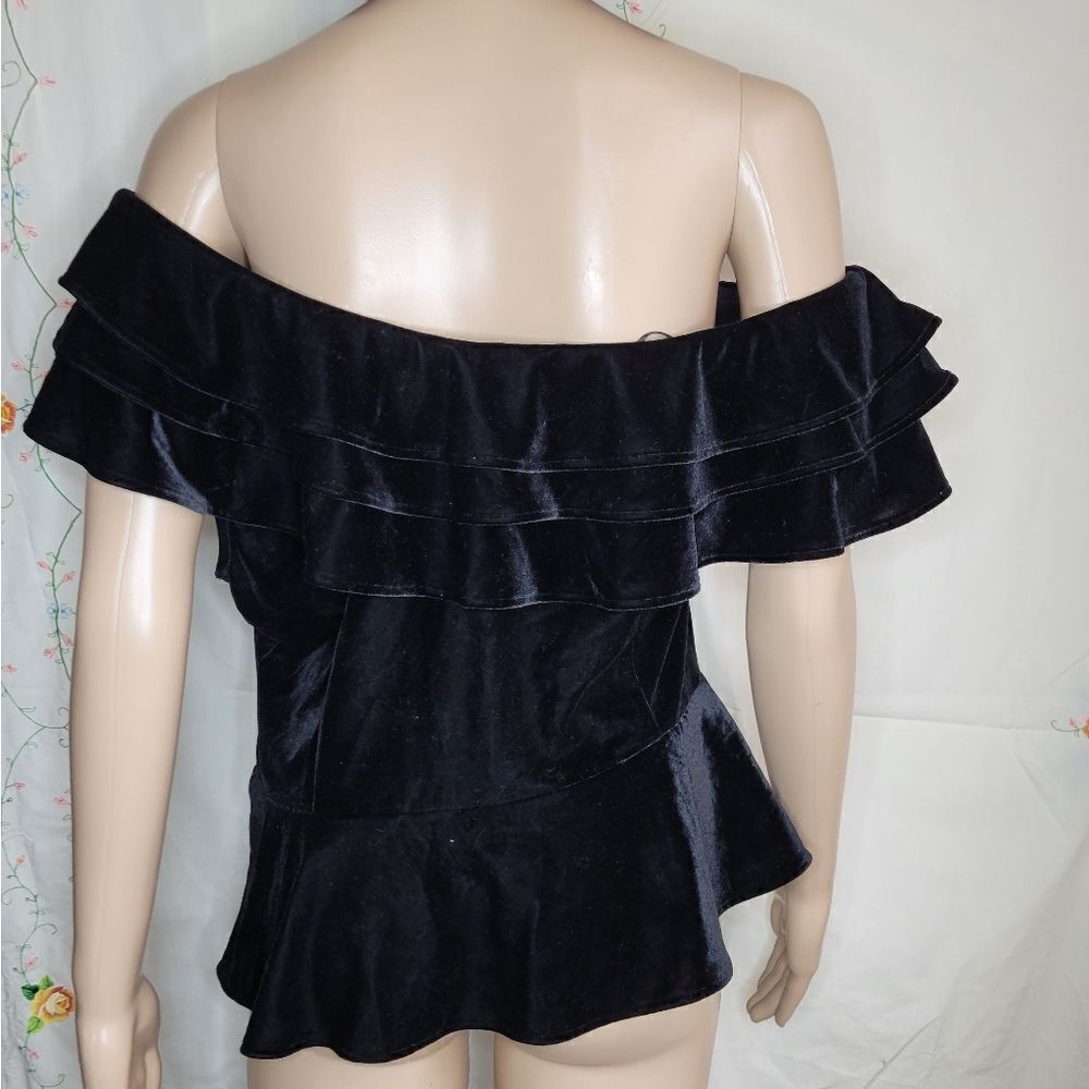 AQUA off the shoulder black velvet top. - Picture 7 of 10